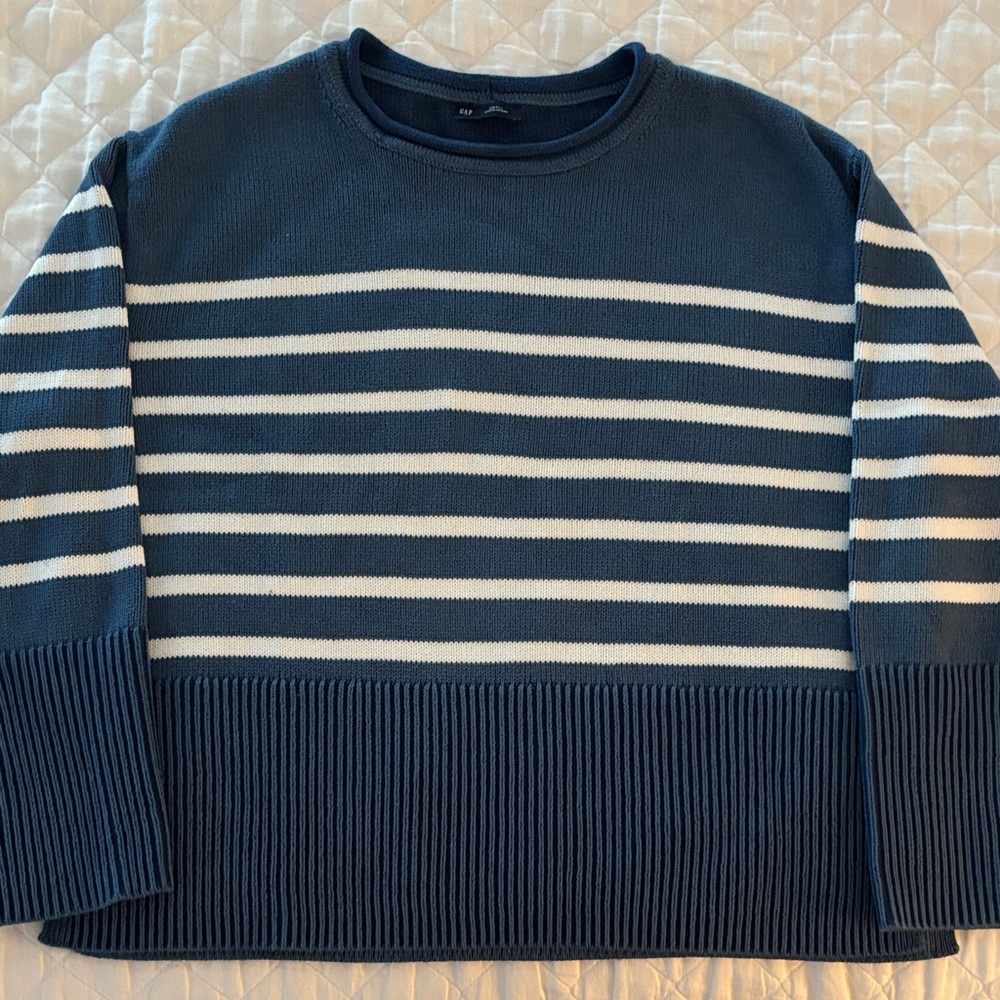 GAP Women's Sweater in Blue and White Stripes